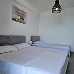Mihaly 007 Апартаменты *